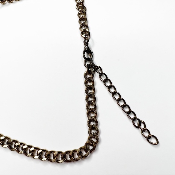 Antique Gold Tone Chunky Pink & White Crystal Flower Statement Necklace - Picture 7 of 7